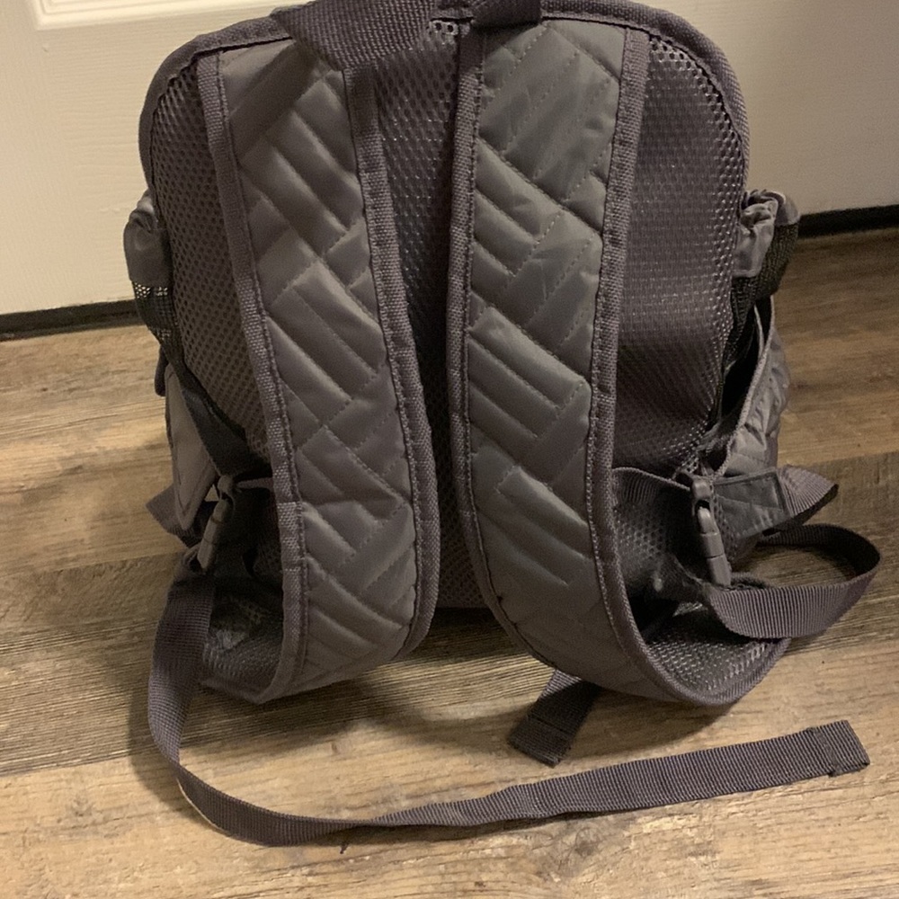 Small animal backpack carrier. Looks very clean - Picture 4 of 13